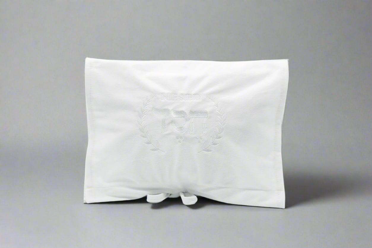 Elegant Temple design envelope with Hebrew word Hesed meaning loving-kindness. Perfect for gifts, offerings, or special occasions—symbolizing faith, generosity, and devotion